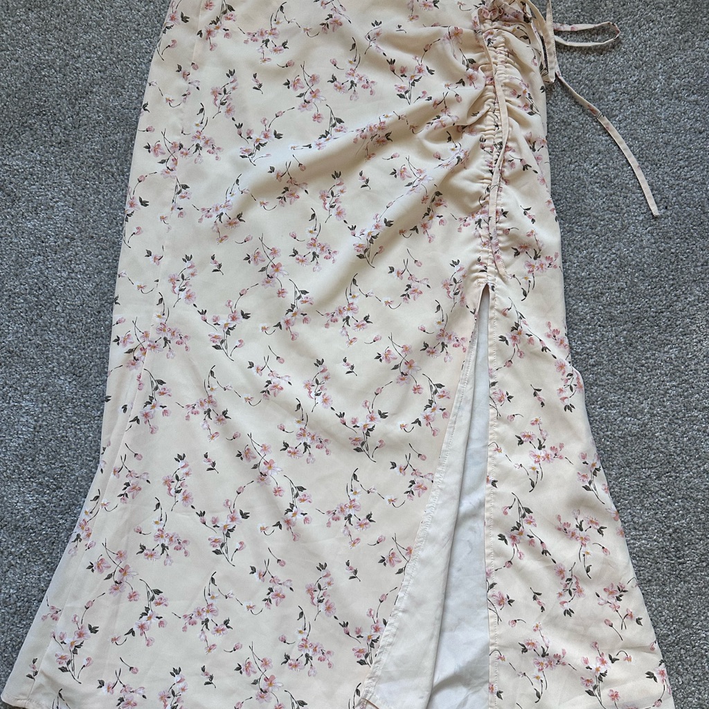 Cider Asymmetrical Cream Floral Skirt